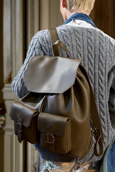 Look 140
